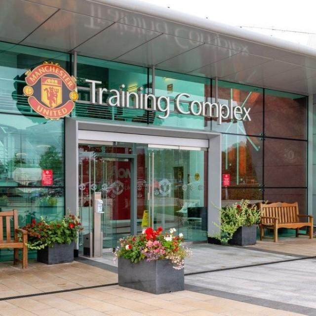 1694389926555068327.jpg andongni.jpg